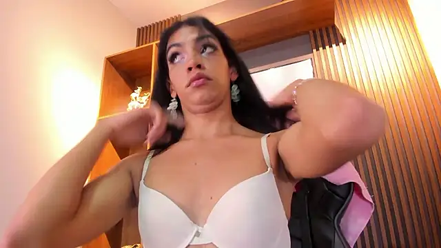 Alahia Rodriguez online show from 01-08-26, 02:23