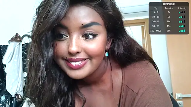 Snapshot of SiminFox chatting on 05-25-26, 10:36 SiminFox online show from 05-25-26, 10:36