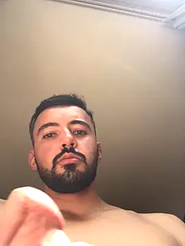 Snapshot of Henrique333Ramalho chatting on 10-04-25, 05:03 Henrique333Ramalho online show from 10-04-25, 05:03