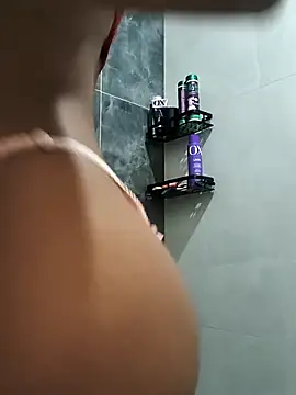 Snapshot of Estrela55 chatting on 03-26-26, 04:49 Estrela55 online show from 03-26-26, 04:49