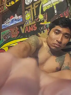 Snapshot of Tonyada18 chatting on 02-27-26, 09:53 Tonyada18 online show from 02-27-26, 09:53