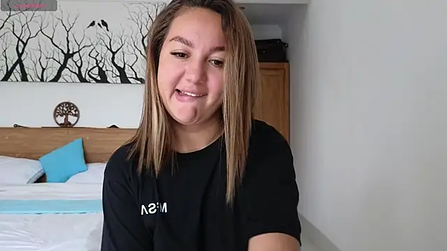 Nelly Fischer online show from 11-10-25, 12:04