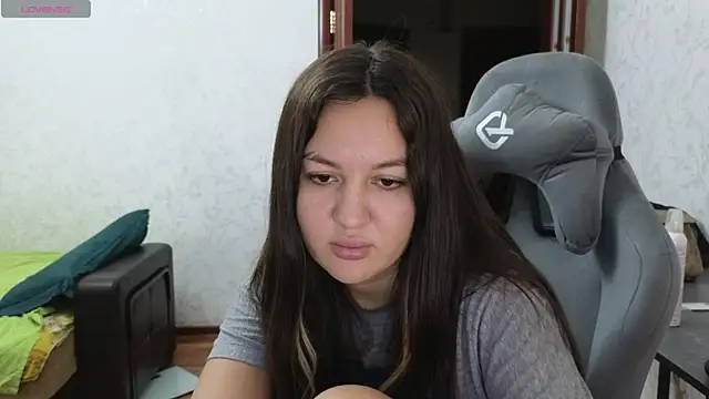 Snapshot of Nelly_Fischer chatting on 03-09-25, 08:31 Nelly Fischer online show from 03-09-25, 08:31