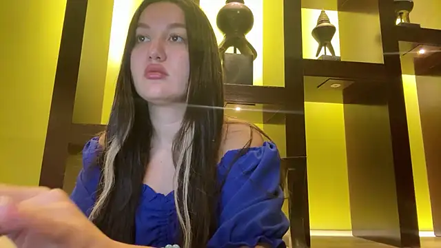 Snapshot of Nelly_Fischer chatting on 01-21-25, 04:48 Nelly Fischer online show from 01-21-25, 04:48