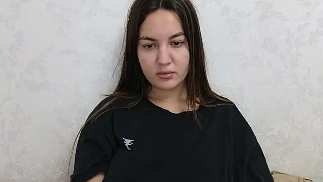 Snapshot of Nelly_Fischer chatting on 01-14-25, 07:53 Nelly Fischer online show from 01-14-25, 07:53