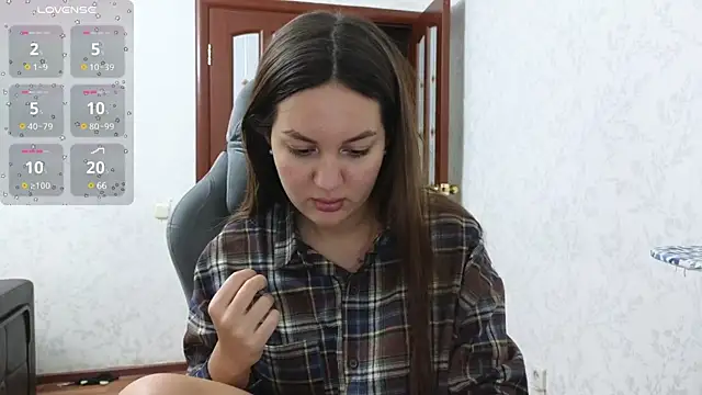 Snapshot of Nelly_Fischer chatting on 01-09-25, 02:18 Nelly Fischer online show from 01-09-25, 02:18