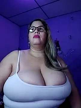 EllisW8 online show from 12-05-25, 12:04