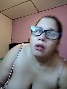 Snapshot of EllisW8 chatting on 03-18-26, 11:24 EllisW8 online show from 03-18-26, 11:24