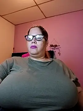 Snapshot of EllisW8 chatting on 02-28-26, 10:59 EllisW8 online show from 02-28-26, 10:59