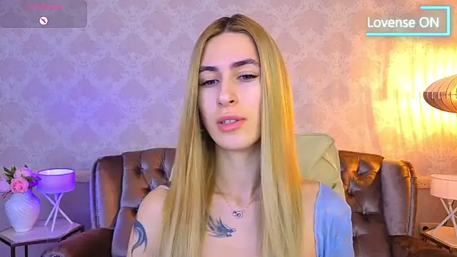 Sexy Lava online show from 10-30-25, 07:17