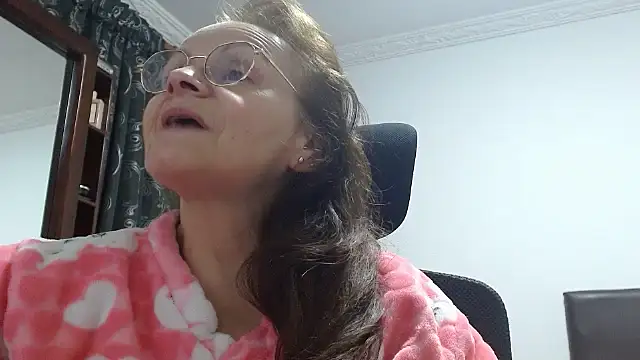 Snapshot of asleycavta chatting on 10-08-25, 03:52 asleycavta online show from 10-08-25, 03:52