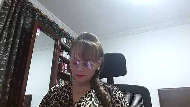 Snapshot of asleycavta chatting on 01-06-26, 12:47 asleycavta online show from 01-06-26, 12:47