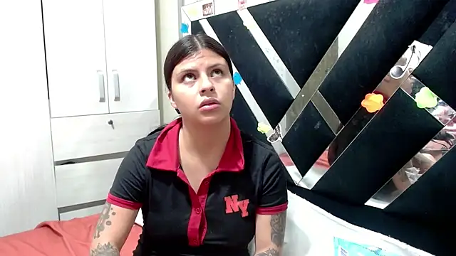 Snapshot of katery_wok11 chatting on 06-11-26, 11:35 katery wok11 online show from 06-11-26, 11:35