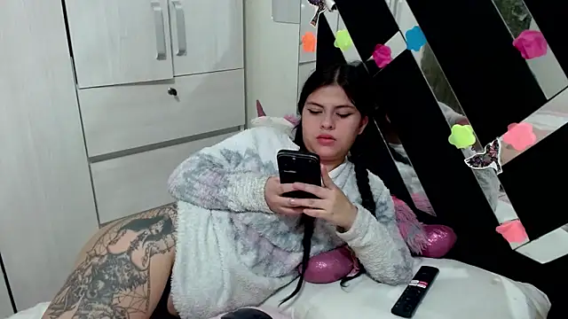 katery wok11 online show from 10-24-25, 03:49