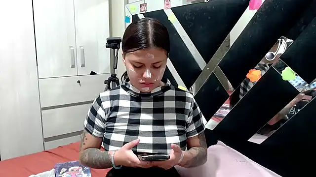 katery wok11 online show from 06-24-26, 08:17