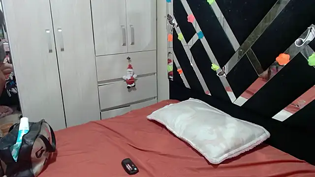 katery wok11 online show from 04-14-26, 07:35