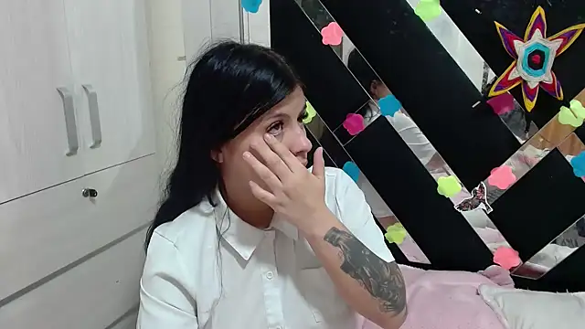 Snapshot of katery_wok11 chatting on 09-19-25, 06:45 katery wok11 online show from 09-19-25, 06:45