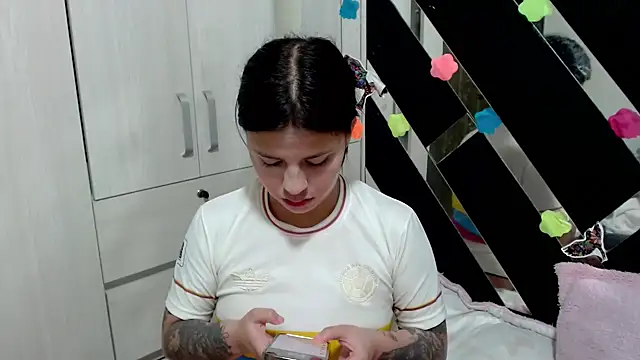 katery wok11 online show from 01-12-26, 08:04