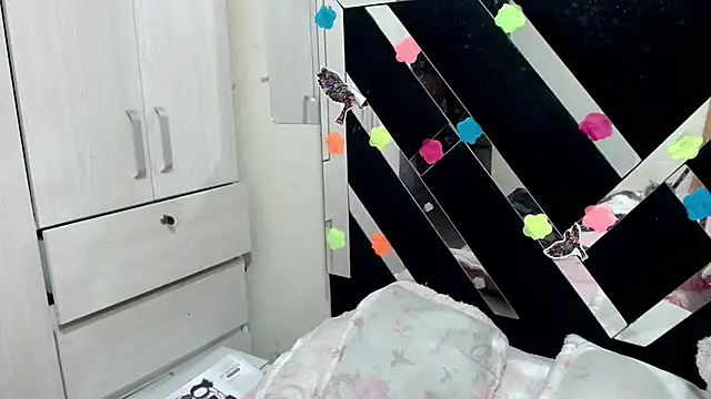 katery wok11 online show from 10-30-25, 08:06