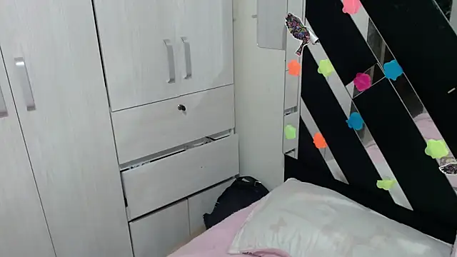 Snapshot of katery_wok11 chatting on 09-25-25, 03:18 katery wok11 online show from 09-25-25, 03:18