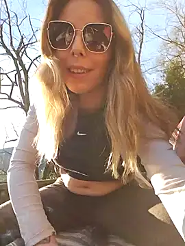 Mia Railey online show from 02-26-25, 04:16
