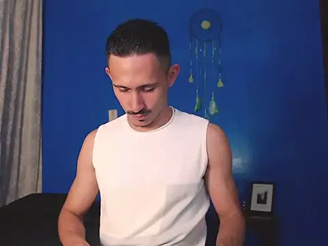 HomeAloneK online show from 11-05-25, 07:39