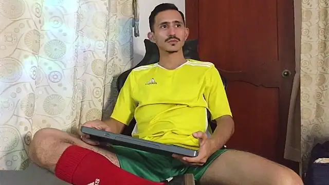 HomeAloneK online show from 04-07-26, 03:36
