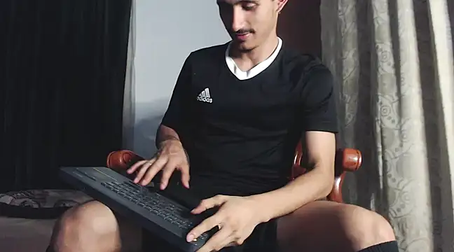 HomeAloneK online show from 02-17-25, 11:11