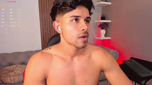 liam collins21 online show from 03-12-25, 05:49