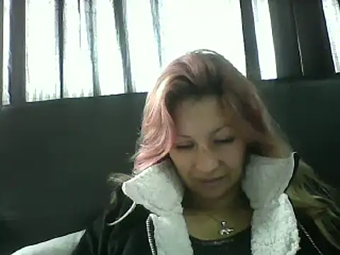 Snapshot of Paulita_x3 chatting on 03-06-25, 01:14 Paulita x3 online show from 03-06-25, 01:14