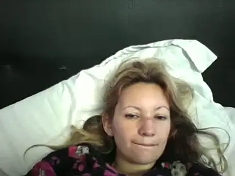 Snapshot of Paulita_x3 chatting on 10-02-25, 11:24 Paulita x3 online show from 10-02-25, 11:24