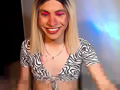 HugeDanex online show from 11-18-25, 03:32