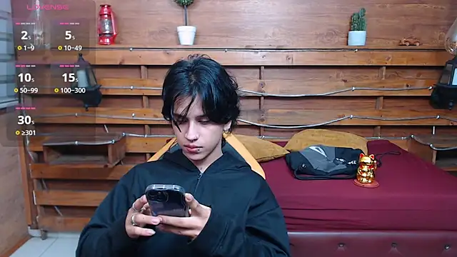 Snapshot of alex_477 chatting on 04-22-26, 11:39 alex 477 online show from 04-22-26, 11:39