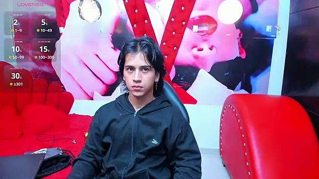Snapshot of alex_477 chatting on 05-12-26, 11:49 alex 477 online show from 05-12-26, 11:49