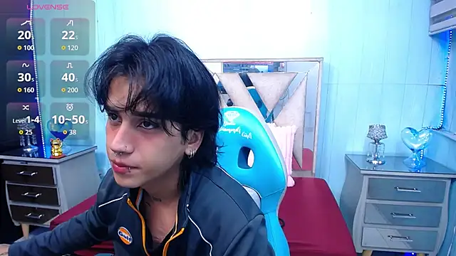 Snapshot of alex_477 chatting on 07-27-26, 11:50 alex 477 online show from 07-27-26, 11:50