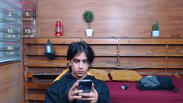 Snapshot of alex_477 chatting on 04-18-26, 11:34 alex 477 online show from 04-18-26, 11:34