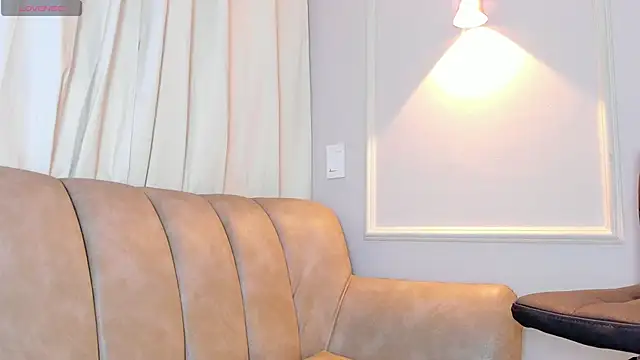 Snapshot of Lia_walton chatting on 12-03-25, 01:10 Lia walton online show from 12-03-25, 01:10