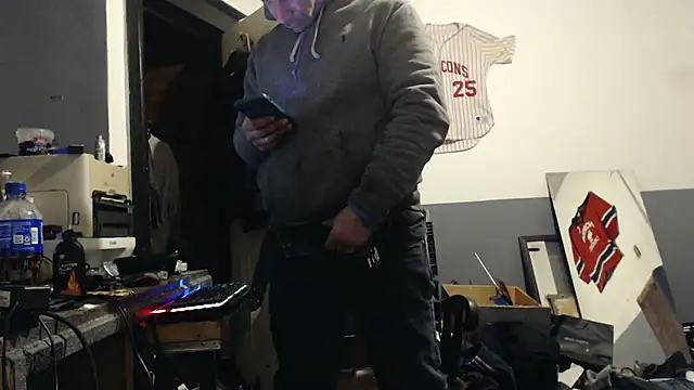 Snapshot of sledge901 chatting on 02-20-25, 11:10 sledge901 online show from 02-20-25, 11:10