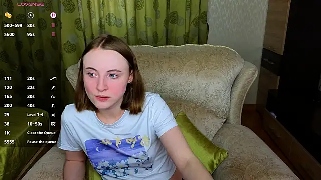 Snapshot of Cowell_Adelina chatting on 06-17-26, 01:54 Cowell Adelina online show from 06-17-26, 01:54