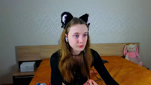 Cowell Adelina online show from 02-09-26, 09:29