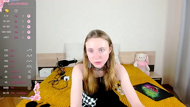 Snapshot of Cowell_Adelina chatting on 09-24-25, 09:38 Cowell Adelina online show from 09-24-25, 09:38