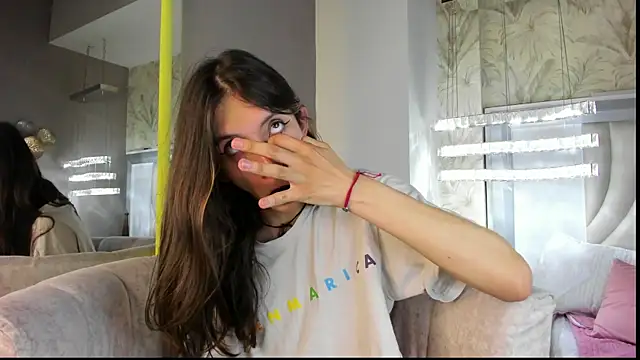 Feniix   online show from 04-10-26, 04:52