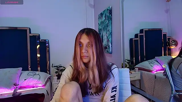 Snapshot of Feniix__ chatting on 06-04-26, 04:50 Feniix online show from 06-04-26, 04:50