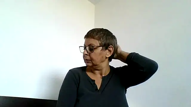 Snapshot of roseblak42 chatting on 10-16-25, 02:14 roseblak42 online show from 10-16-25, 02:14