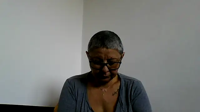 roseblak42 online show from 11-22-25, 10:36