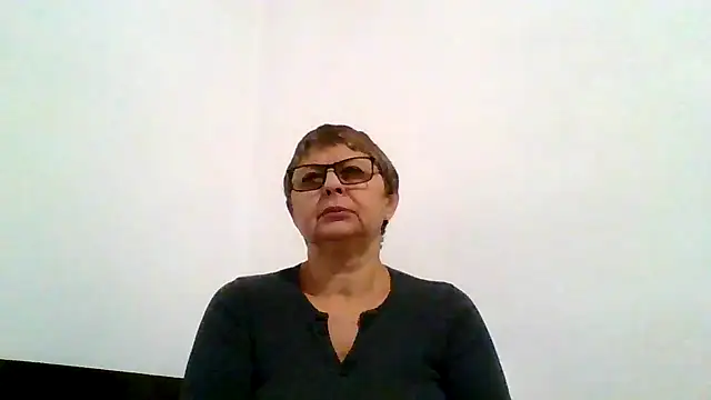 roseblak42 online show from 11-04-25, 05:39