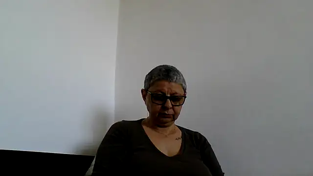 Snapshot of roseblak42 chatting on 04-28-26, 08:30 roseblak42 online show from 04-28-26, 08:30