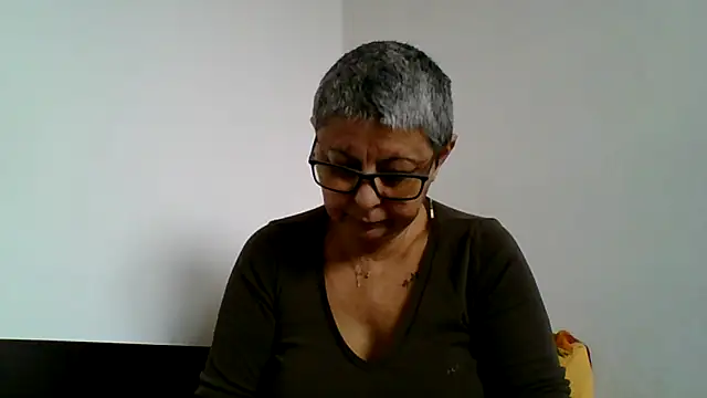 roseblak42 online show from 12-16-25, 09:35