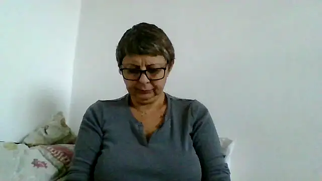 roseblak42 online show from 11-11-25, 02:01