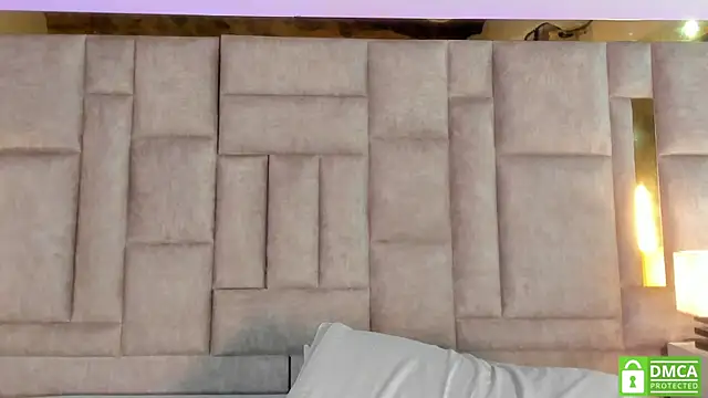 Snapshot of Miss_Abigail_ chatting on 02-15-25, 04:12 Miss Abigail online show from 02-15-25, 04:12